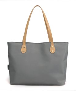 F 02351 Shoulder bag