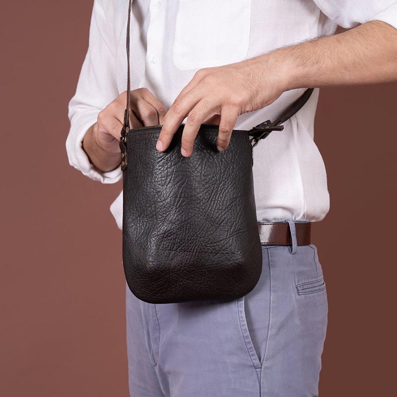 rodeoleathersatcheldark9